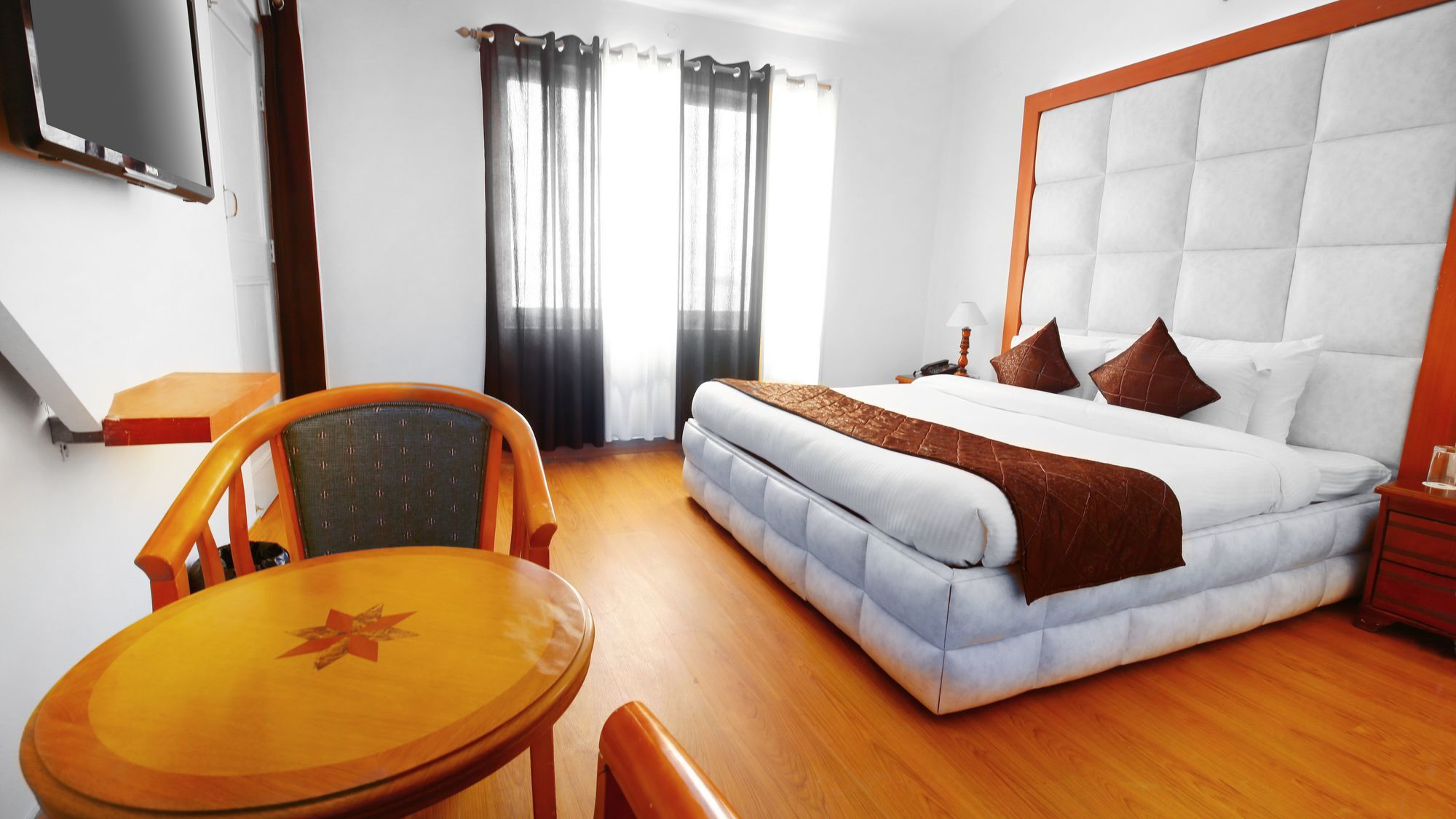 The Swiss Village Resort ไนนิตาล ภายนอก รูปภาพ