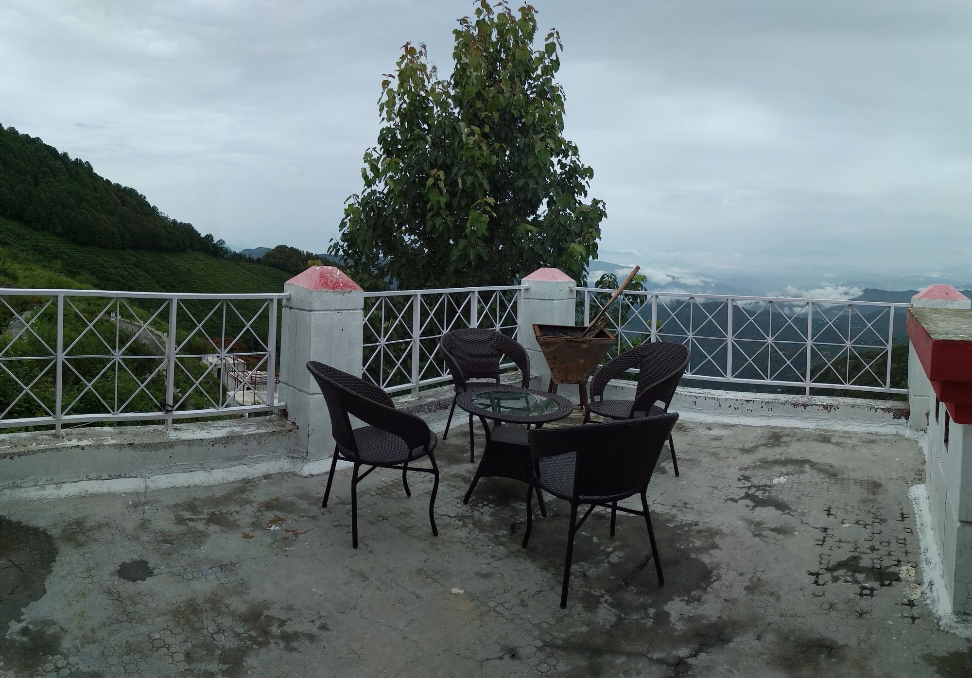 The Swiss Village Resort ไนนิตาล ภายนอก รูปภาพ
