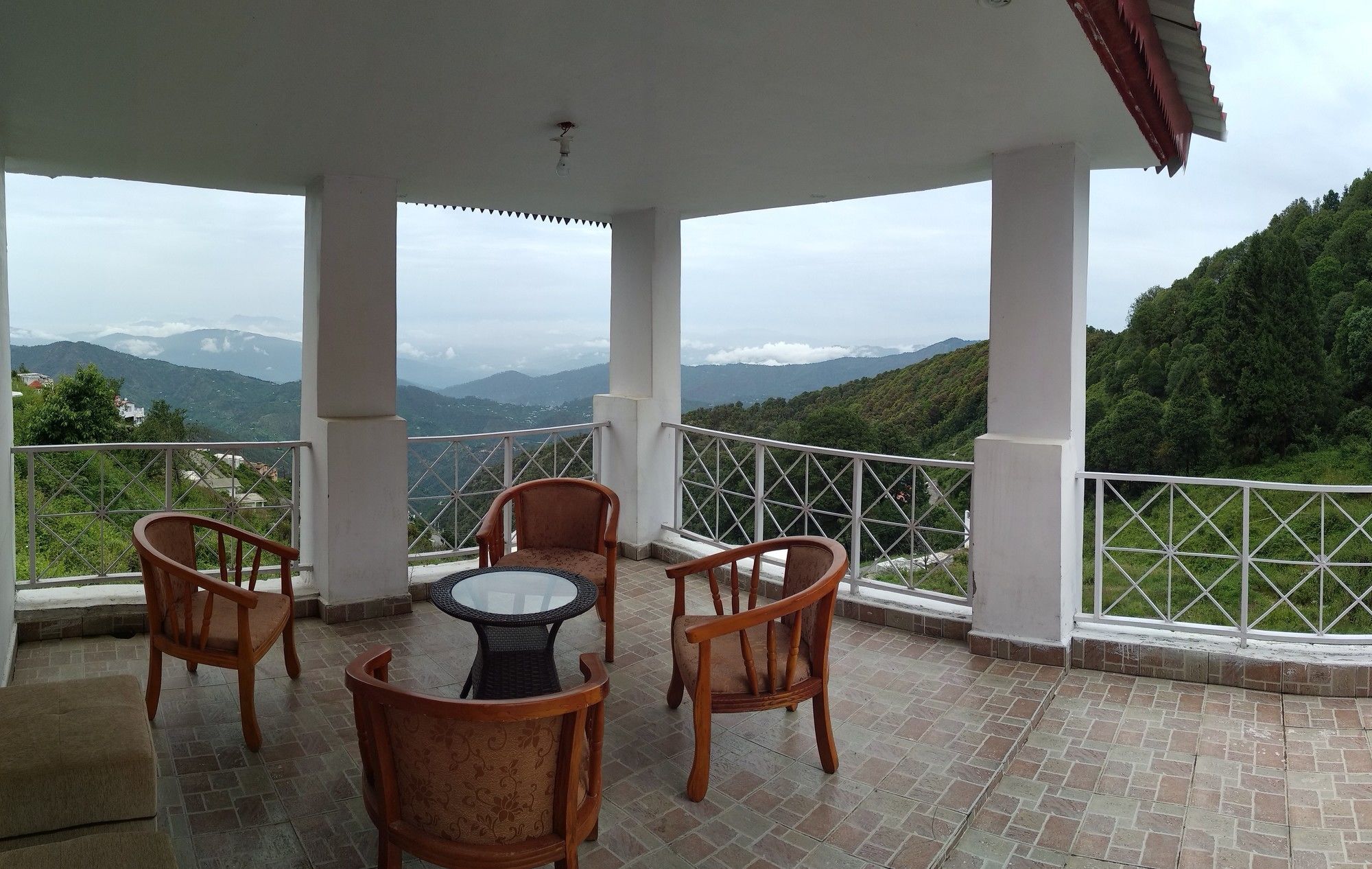 The Swiss Village Resort ไนนิตาล ภายนอก รูปภาพ