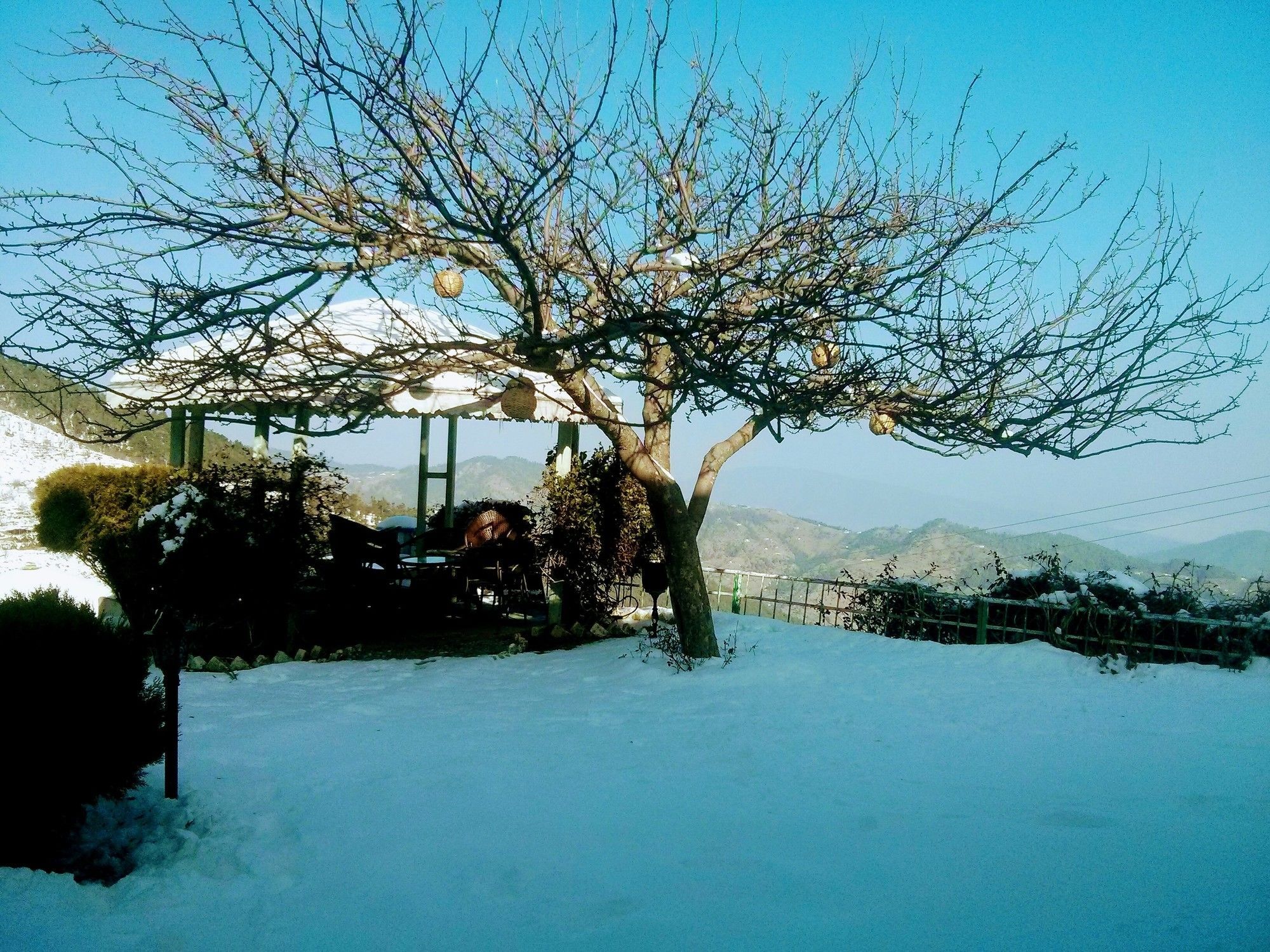 The Swiss Village Resort ไนนิตาล ภายนอก รูปภาพ