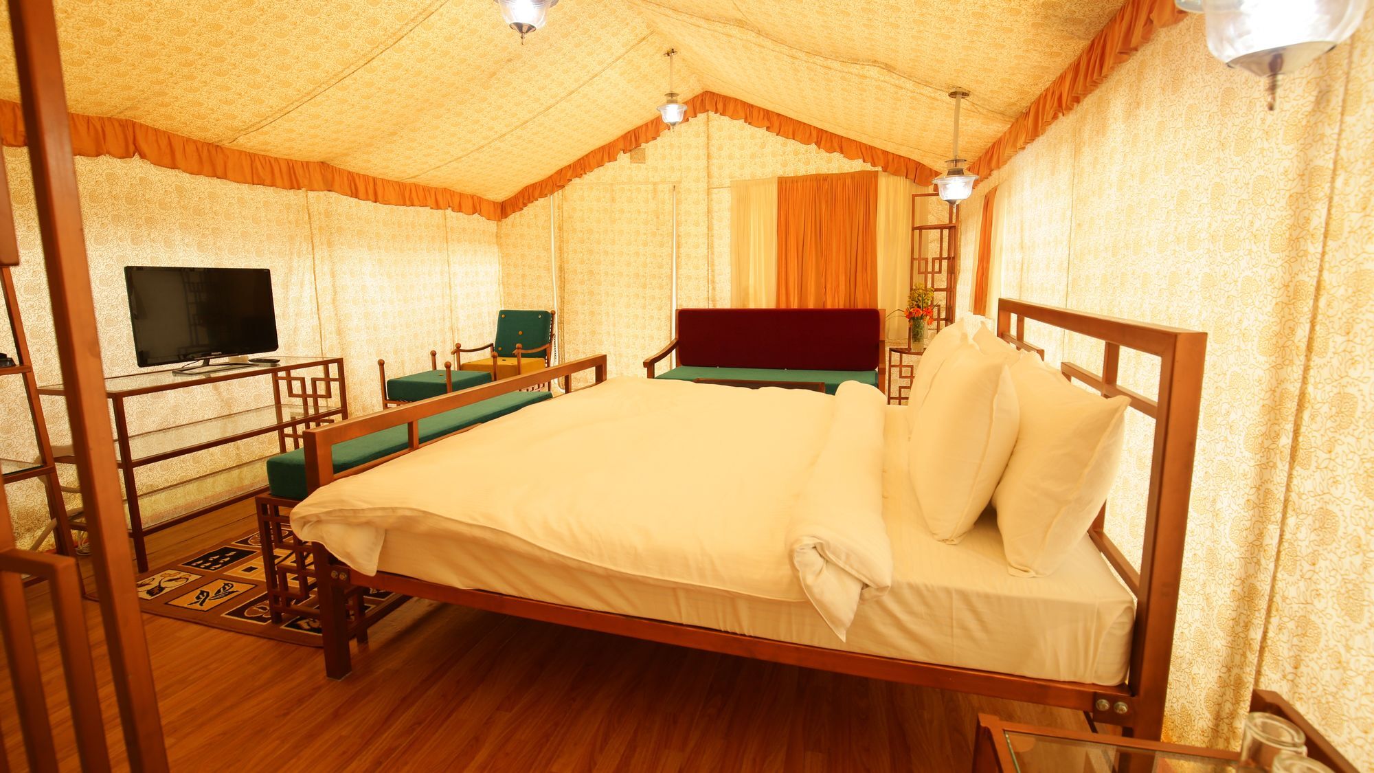 The Swiss Village Resort ไนนิตาล ภายนอก รูปภาพ