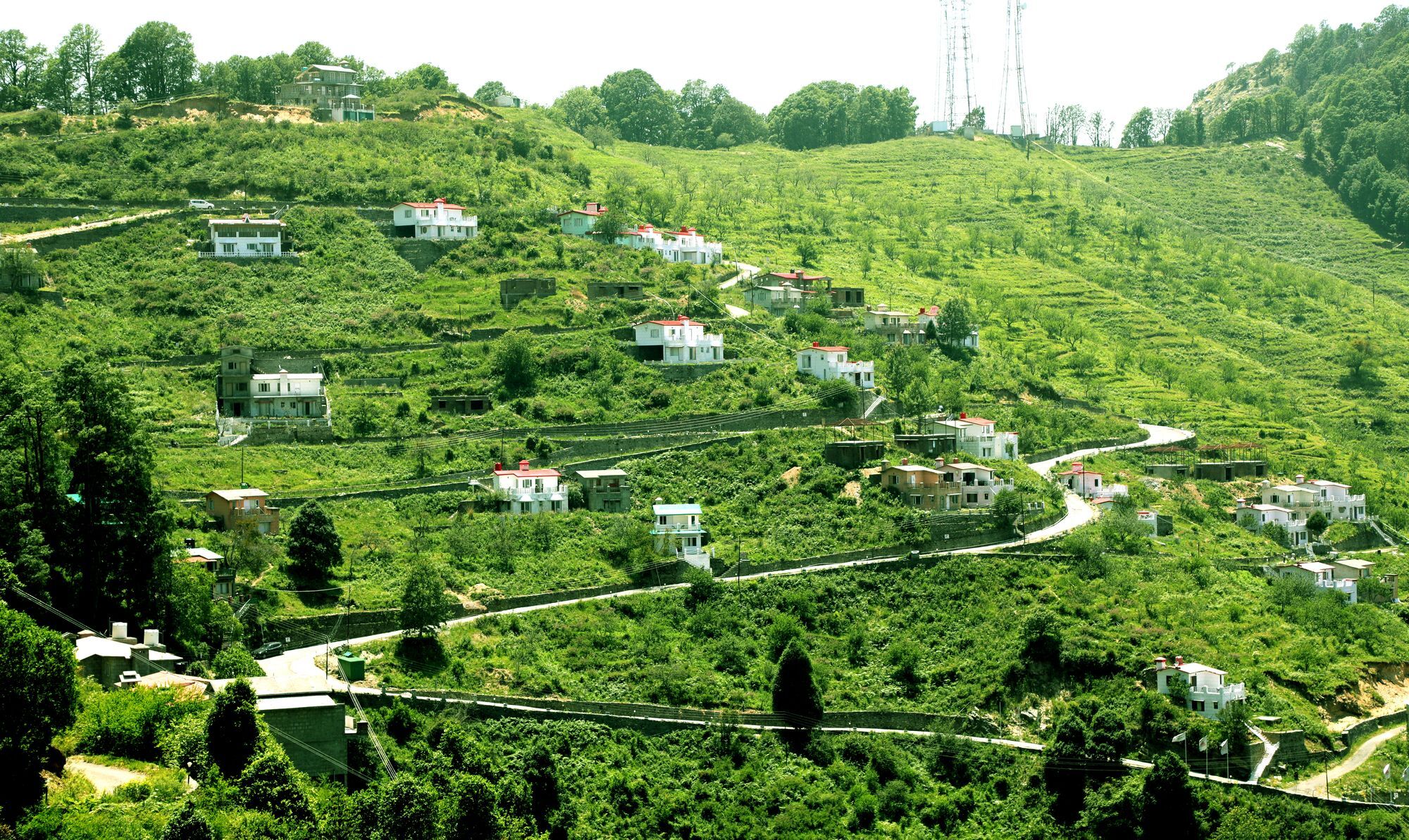The Swiss Village Resort ไนนิตาล ภายนอก รูปภาพ